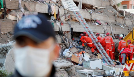 Shkon në 95 numri i viktimave nga tërmeti në Izmir