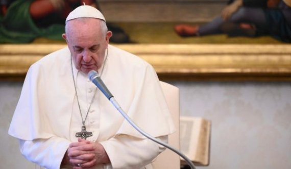 Reagimi i Vatikanit: Komentet e Papës për martesat civile të të njëjtit s*ks u nxorrën nga konteksti
