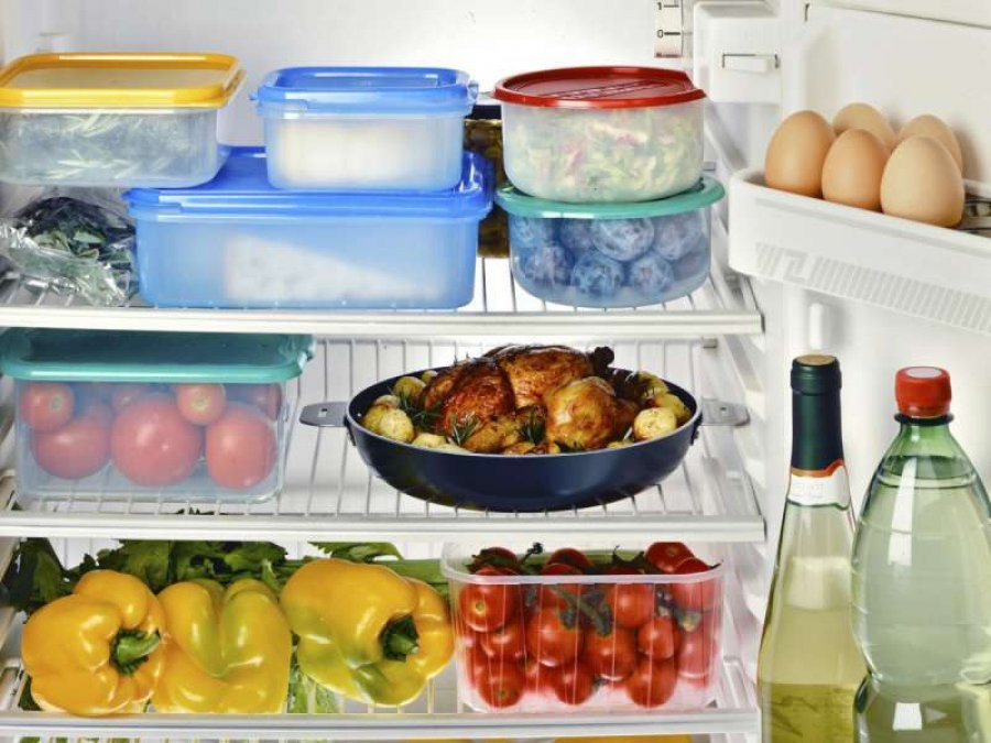Këto ushqime mos i mbani në frigorifer!