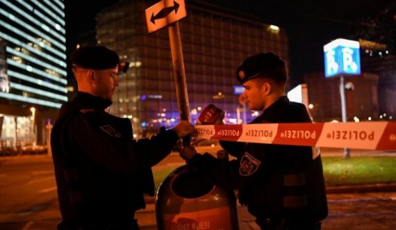 Në mesin e të dyshuarve për sulmet në Vjenë janë edhe dy kosovarë