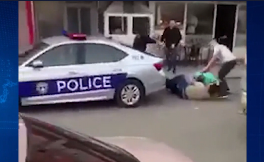 Kryeministri Hoti reagon pasi një polic u rrah në Fushë Kosovë