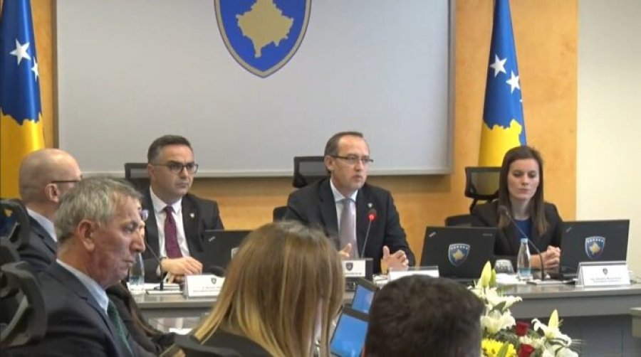 Hashim Thaçi planifikonte rrëzimin e Qeverisë Hoti për ta realizuar skenarin e ndarjes së Kosovës në marrëveshje me Serbinë