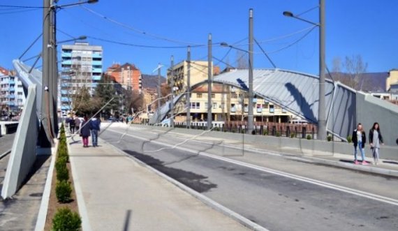 I infektuari me Covid-19 del në një lokal në Mitrovicë, kapet nga Policia