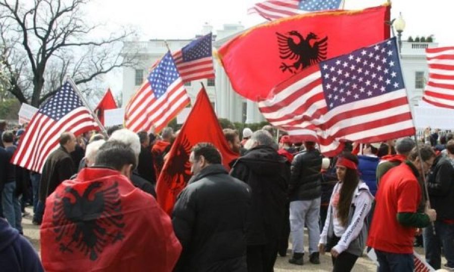 Shqiptaro-amerikanët: Bideni do të punojë për të zgjidhur konfliktin me Serbinë