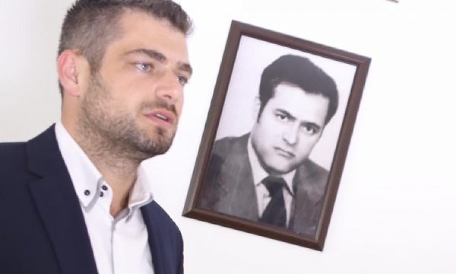 Djali i Ukshin Hotit pas intervistimit të Krasniqit nga Specialja: Shpirti po na dhemb me këtë pamje