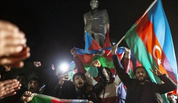 Azerët festojnë, marrëveshjen me Armeninë e cilësojnë si fitore