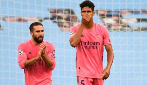 Menaxheri i Benzemas e kritikon bashkëlojtarin e tij: Varane ka mbetur hija e vetvetes