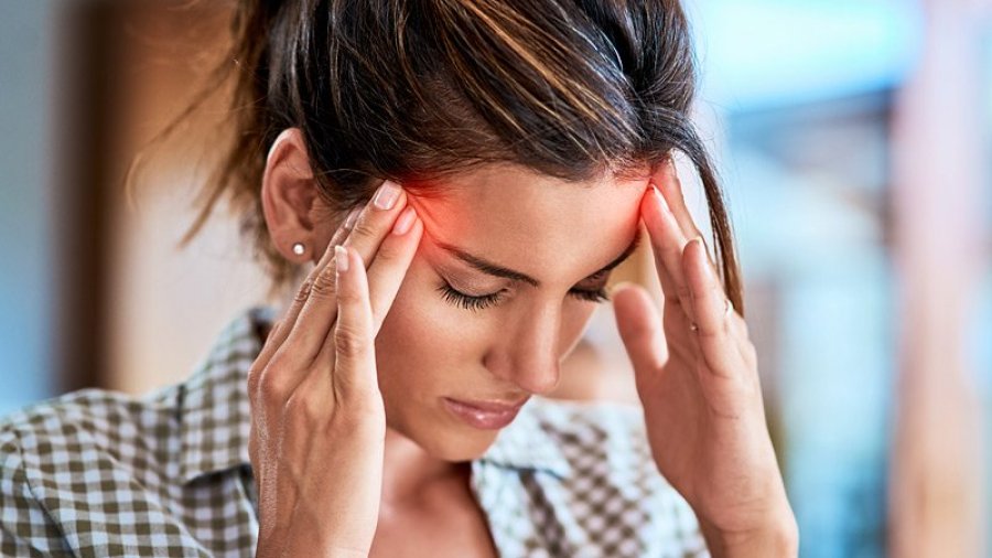 Si të dalloni që dhimbja e kokës është shenjë e infektimit me COVID-19