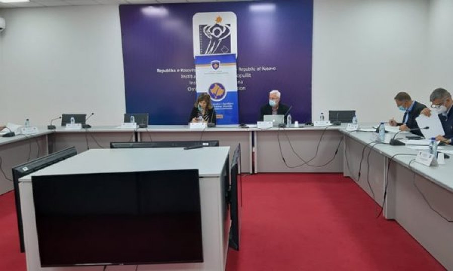 Zgjedhjet në Podujevë e Mitrovicë të Veriut, miratohet Udhëzuesi për renditjen e partive në fletëvotim