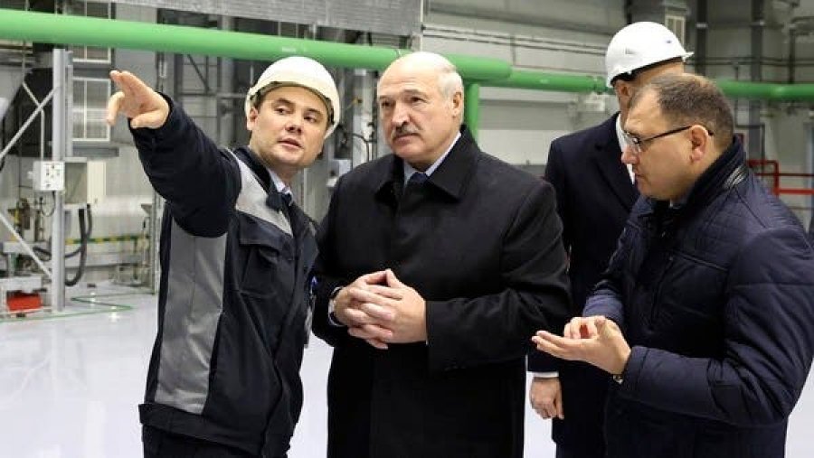 Centrali bërthamor i Bjellorusisë ndalet tri ditë pas inaugurimit, i shpërthejnë transformatorët