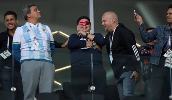 Maradona lëshohet nga spitali