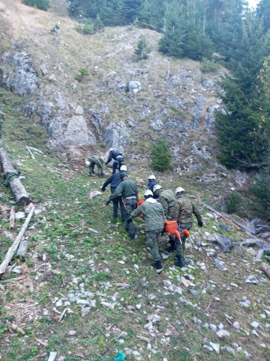 FSK dhe Policia e Kosovës po realizojnë trajnimin e Avancuar Malor për Kërkim Shpëtim