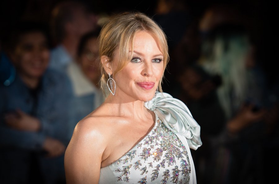 Kylie Minogue flet për luftën e saj me kancerin dhe ka një mesazh për të gjithë 