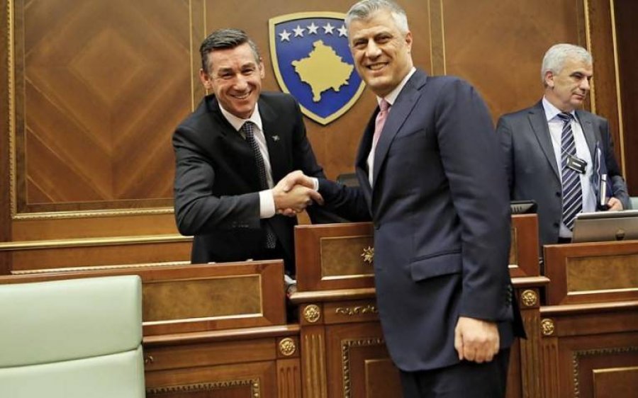 Deputetët e PDK-së po i vajtojnë Hashim Thaçin e Kadri Veselin, nuk duan të shkojnë  në seancat e Kuvendit të Kosovës