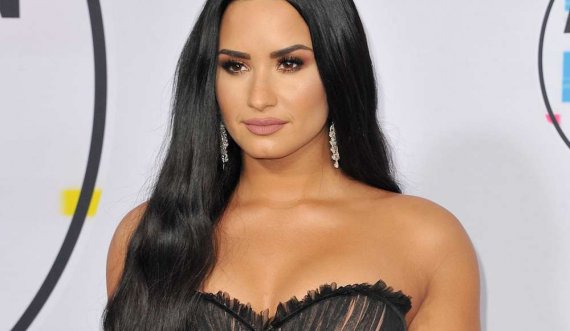 Demi Lovato flet pas ndarjes së bujshme nga i fejuari i saj 