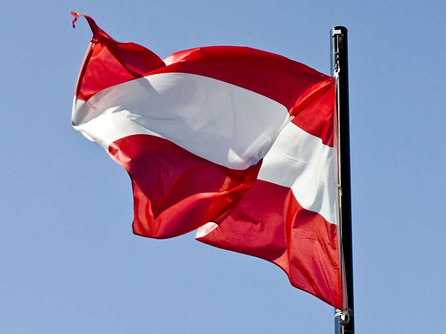  Austria kthen izolimin e plotë 