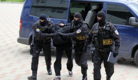 Policia boshnjake ka arrestuar ish-policin serb të dyshuar për vrasjen e 51 civilëve gjatë luftës