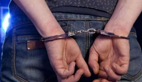 Arrestohen dy burra në Fushë Kosovë, dyshohen për trafikim me njerëz dhe shërbime sek*uale