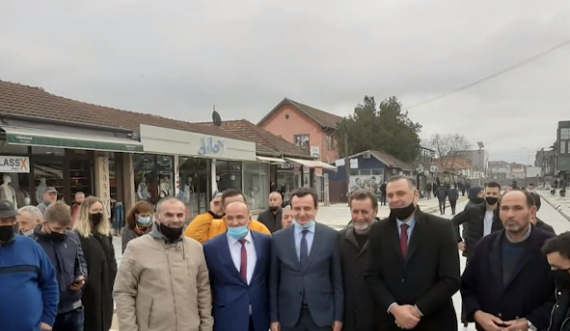 Vendimet e Qeverisë ‘nuk vlejnë’ për politikanët