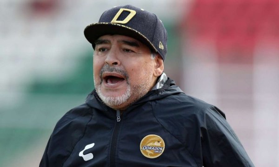 Maradona mbetet në spital, shkaku i varësisë nga alkooli