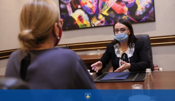 Dhurata e Haradinaj-Stubllës për Ambasadoren e Kroacisë