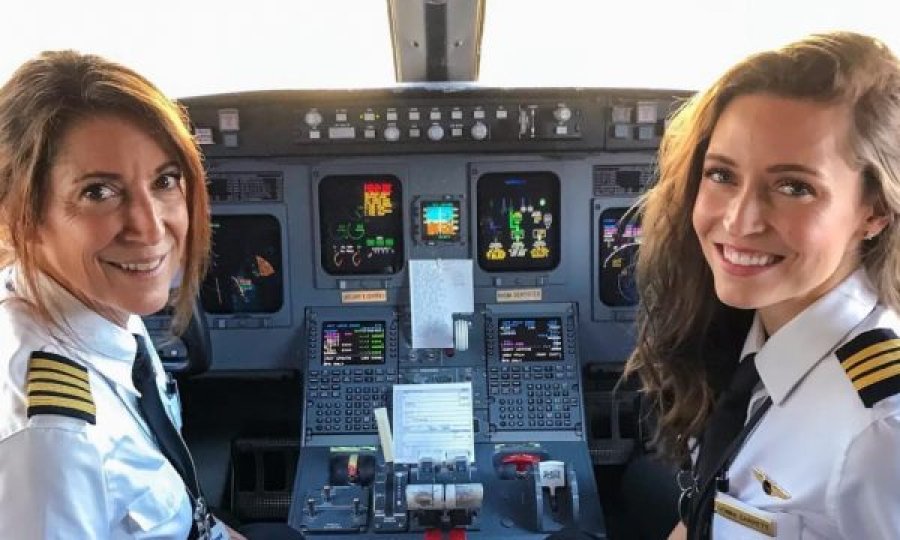 Nënë e bijë pilote, historia e dy grave që po frymëzon të rinjtë