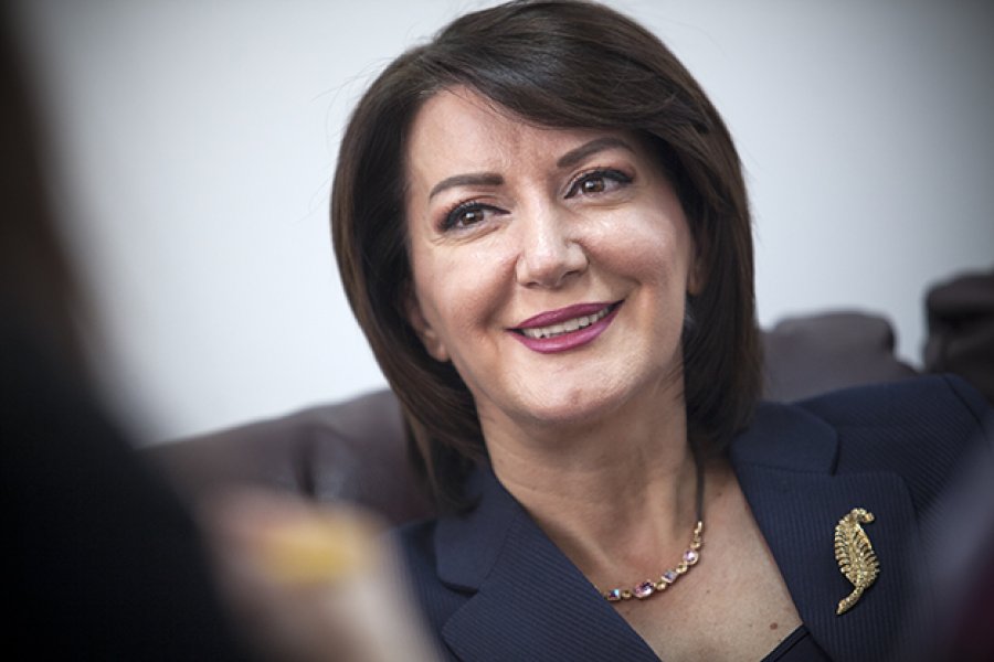 Atifete Jahjaga me ambasadorët amerikanë të Kosovës dhe Shqipërisë flet për rëndësinë e diasporës shqiptare