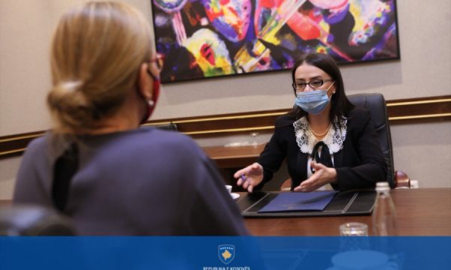 Dhurata e Haradinaj-Stubllës për Ambasadoren e Kroacisë
