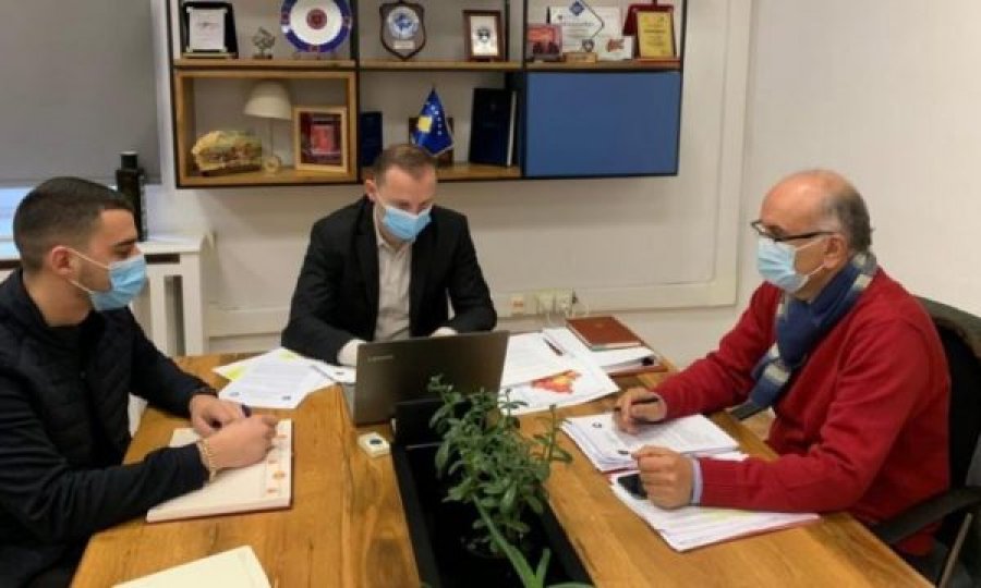 Ministri i Shëndetësisë falënderon fizioterapeutët për punën gjatë pandemisë