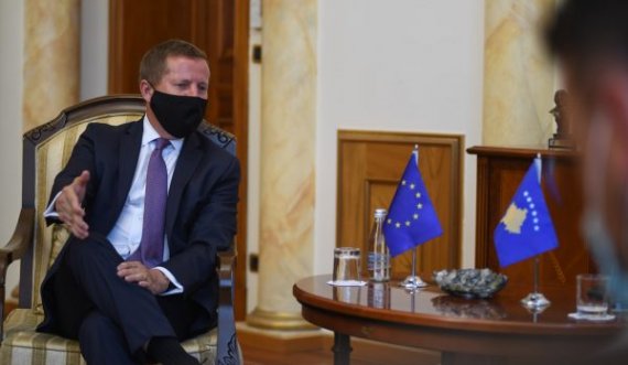  Shefi i BE-së në Kosovë: Specialja i gjykon vetëm individët, e çon Kosovën përpara në rrugën evropiane 