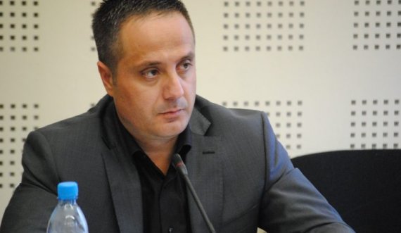 Driton Selmanaj: Kurti organizoi cirk për interesat e tij personale