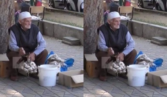  Ky shqiptar është 108 vjeç por del shetë në rrugë për të blerë ilaçet e gruas së sëmurë