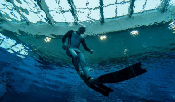 Hapet pishina më e thellë në botë: Shihni si duket Deepspot-i mbresëlënës