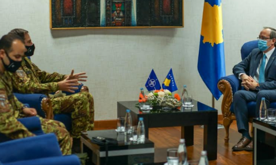Hoti takon komandantin e ri të KFOR-it, vlerësojnë se gjendja e sigurisë është stabile
