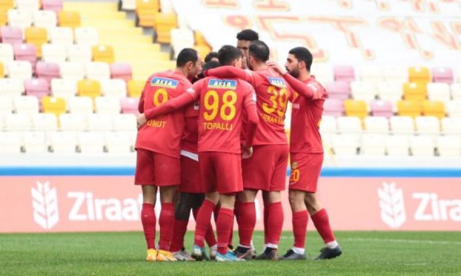 Topalli titullarë në fitoren Yeni Malatyaspor në Kupën e Turqisë