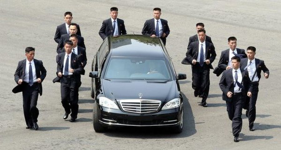 Kim Jong-Un përdor limuzinë që kushton 1.3 miliardë paund