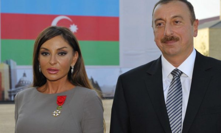 Zotësi apo nepotizëm: Gruaja e presidentit azer, Mehribanja, është nënpresidente