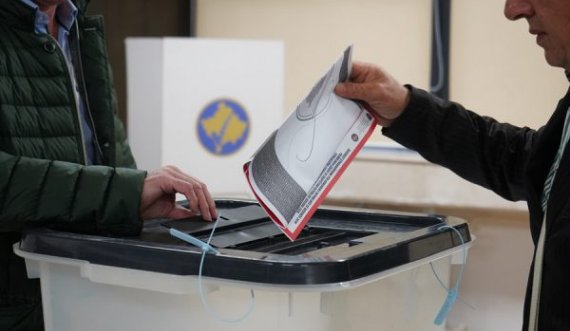 KQZ: Po votojnë edhe të infektuarit me COVID-19 - Rezultatet shpallen sonte