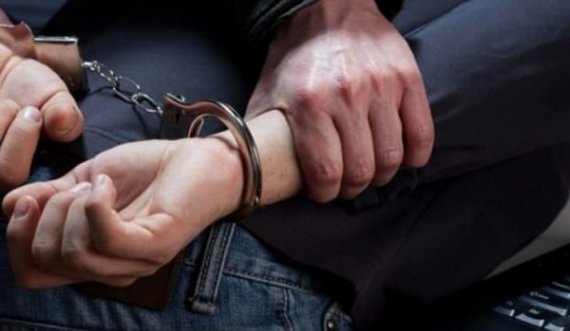Në Prishtinë arrestohen tre persona për vjedhje të rëndë