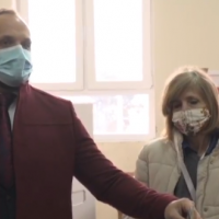 Mitrovicë e Veriut: Voton kandidati i Listës Serbe, Milan Radojeviq