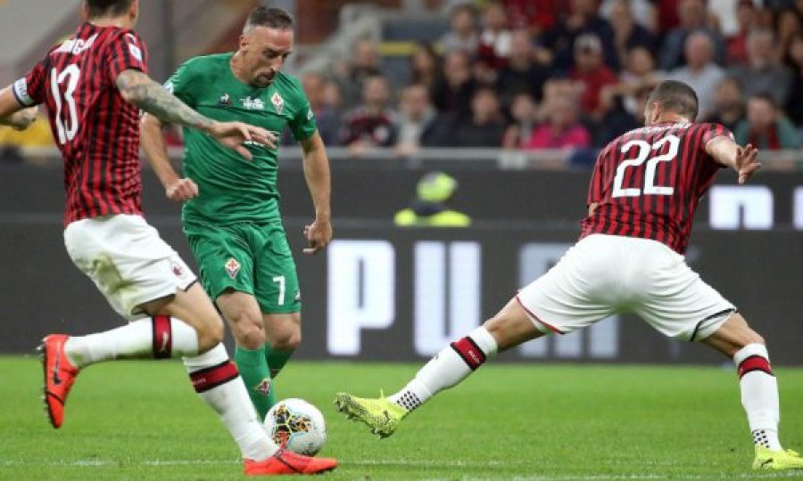 Milani pa Ibrahimovicin dhe me shumë mungesa të tjera kundër Fiorentinës