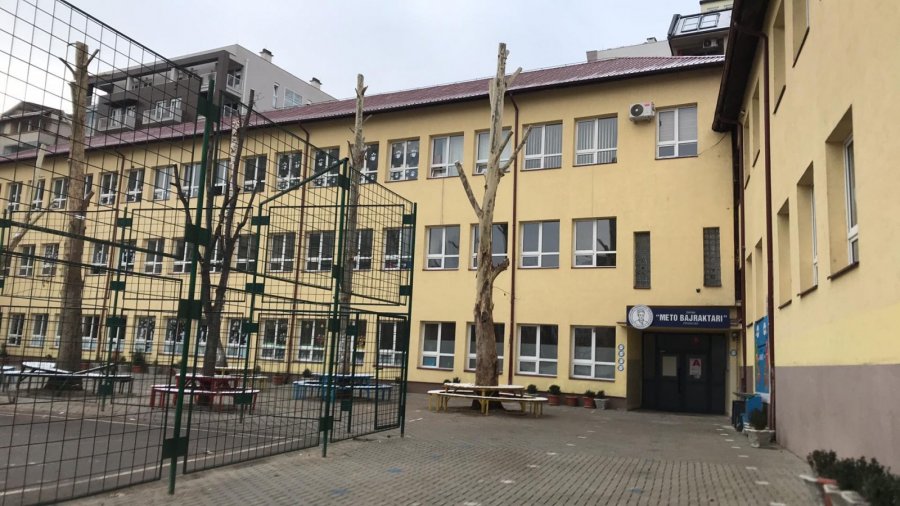 Kjo shkollë e Prishtinës respekton vendimin e SBASHK’ut, nuk mbajnë mësim