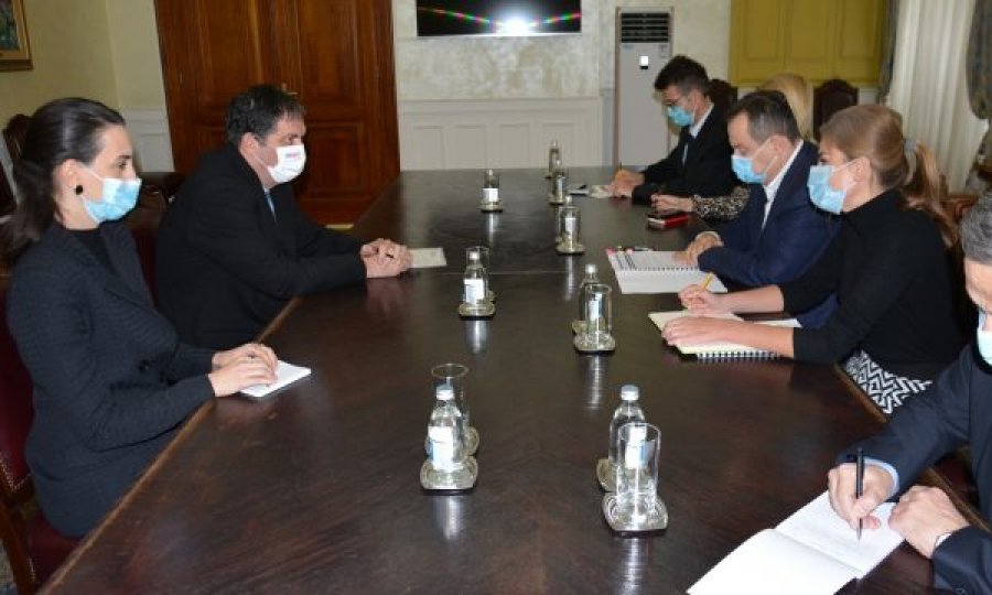 Daçiq e “gëlltit” njohjen e Kosovës nga Izraeli, as nuk ia çel këtë temë ambasadorit hebre