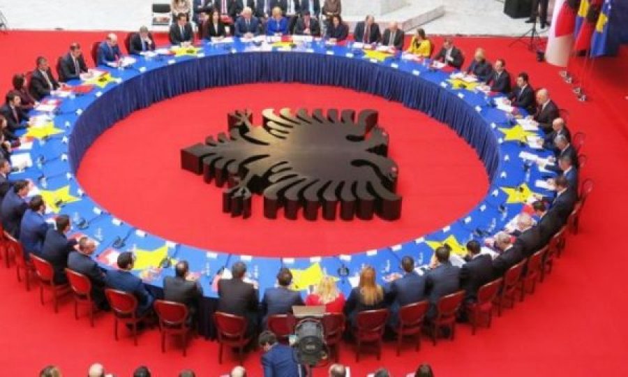 Publikohet agjenda e plotë e takimit të qeverive Kosovë –Shqipëri