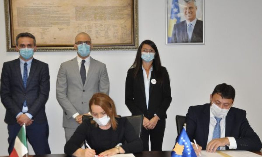Nënshkruhet marrëveshja Itali-Kosovë për zhvillimin e arsimit parashkollor