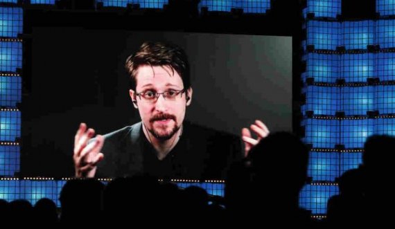 Snowden në arrati, por pretendent për Nobel