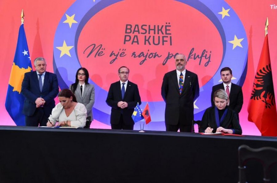 Ministrja Dumoshi nënshkruan katër marrëveshje në mbledhjen e qeverive të Kosovës e Shqipërisë