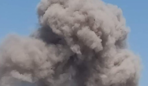 Mbi dhjetë të vrarë e 30 të plagosur nga shpërthimi i një veture bombë në Afganistan