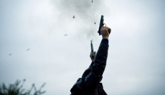Të shtëna me armë në një aheng në Mitrovicë, arrestohen dy persona