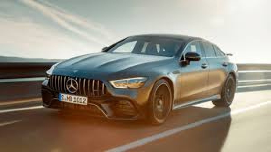 Mercedes po teston makinën e saj AMG GT 73 me 800 kuaj fuqi